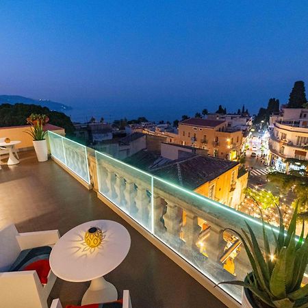 Отель La Terrazza Di Porta Messina Таормина Экстерьер фото